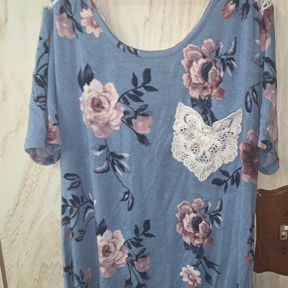 Floral t shirt from Stella tweed